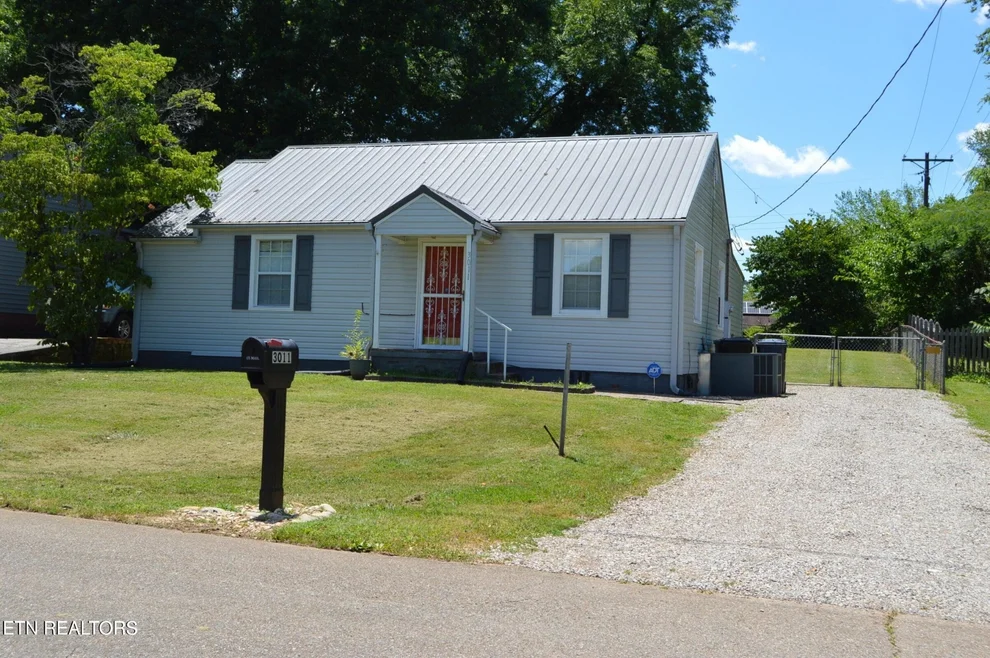 Unit for sale at 3011 Hackman St, Knoxville, TN 37920