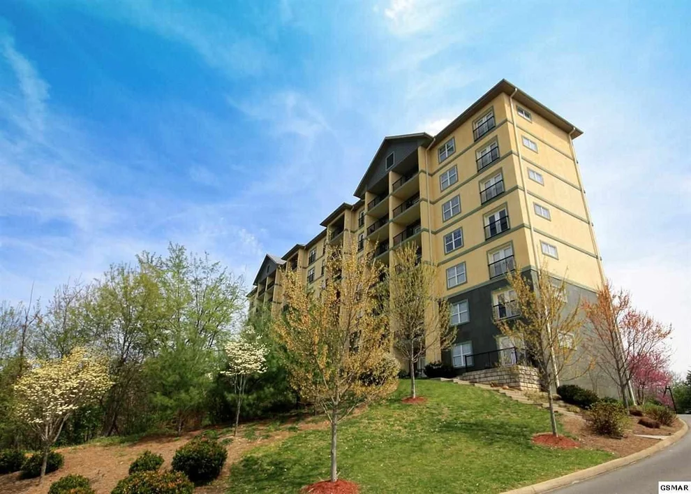 Unit for sale at 124 Plaza Drive, Pigeon Forge, TN 37863