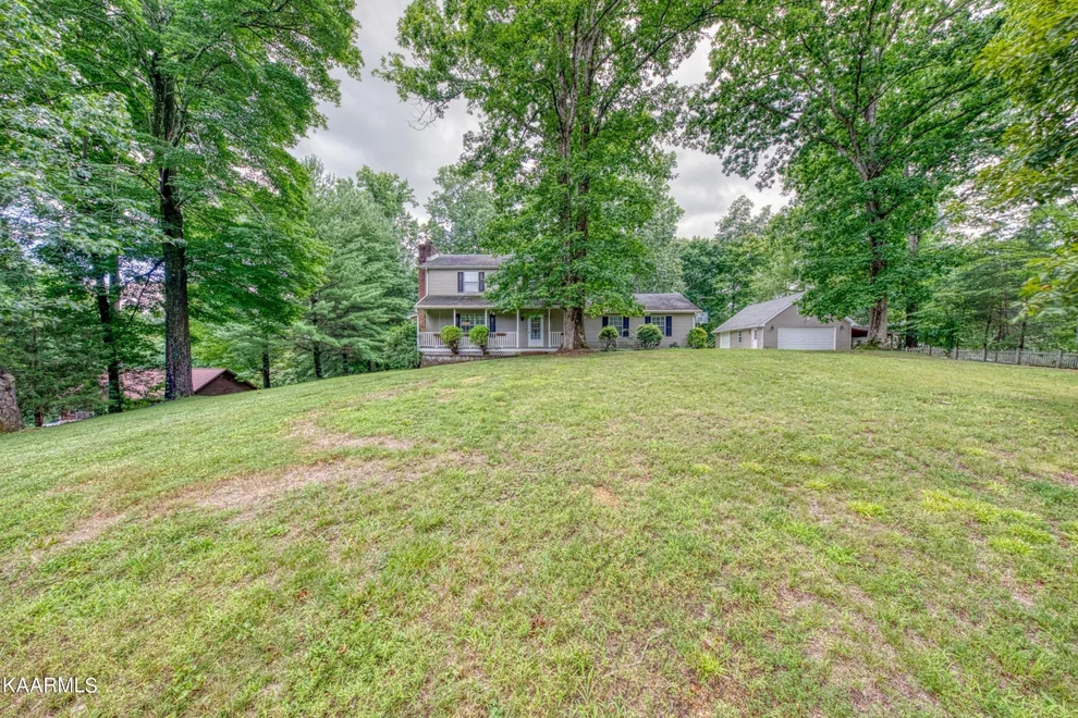 Unit for sale at 113 Saratoga Drive, Clinton, TN 37716