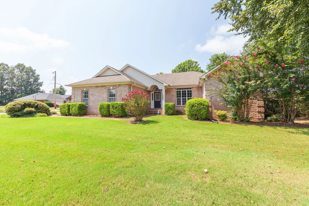 Unit for sale at 561 Gettysburg Dr, Jackson, TN 38305