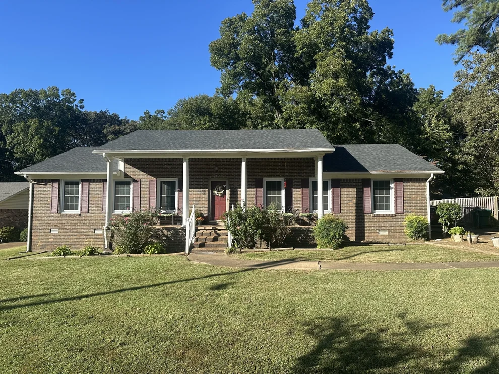 Unit for sale at 23 Moorewood Dr, Jackson, TN 38305