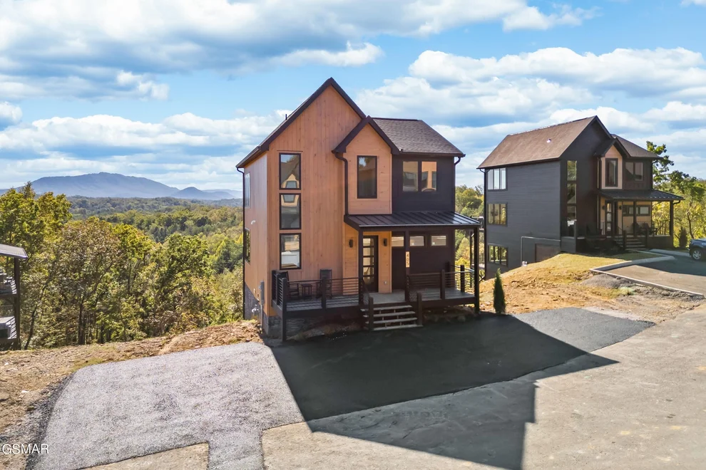 Unit for sale at 405 Compass Point Way, Sevierville, TN 37876