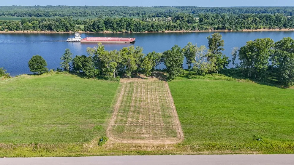Unit for sale at 6 CADEN CV, Savannah, TN 38372