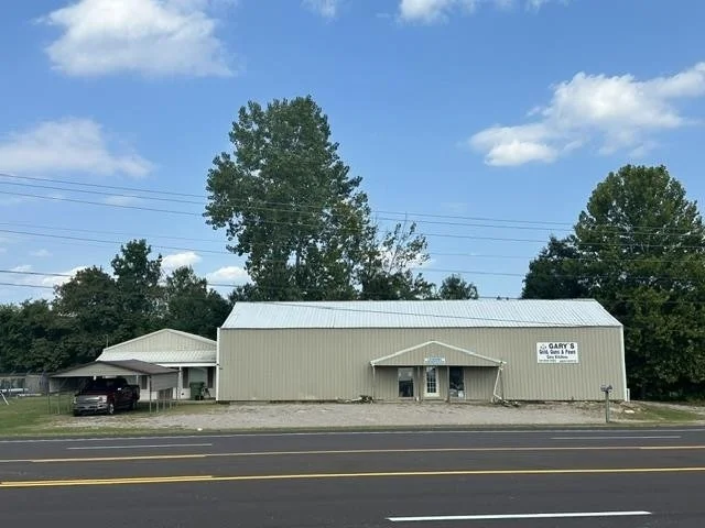 Unit for sale at 1058 MULBERRY AVE, Selmer, TN 38375