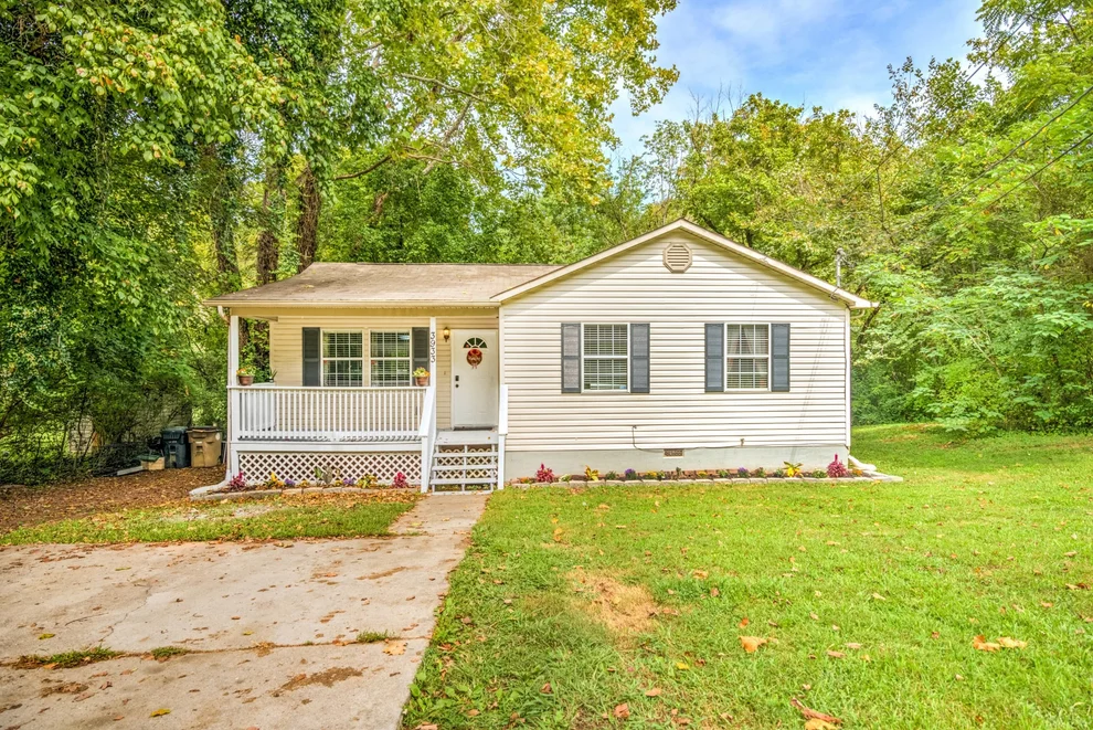 Unit for sale at 3933 NE Acorn Drive, Knoxville, TN 37918