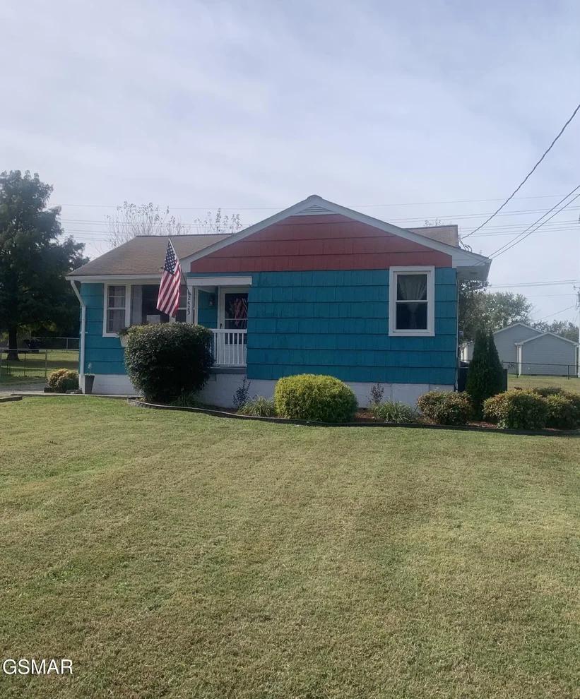 Unit for sale at 2423 NW Chillicothe Street, Knoxville, TN 37921