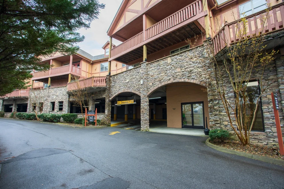Unit for sale at 830 Golf View Boulevard, Pigeon Forge, TN 37863