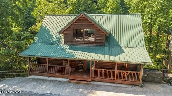 Unit for sale at 620 Chickasaw Gap Way, Pigeon Forge, TN 37863