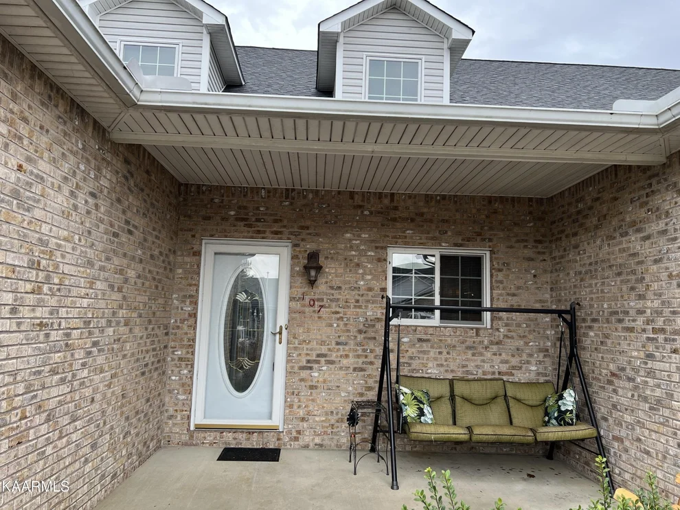 Unit for sale at 107 Arsenault Crossing, Kingston, TN 37763