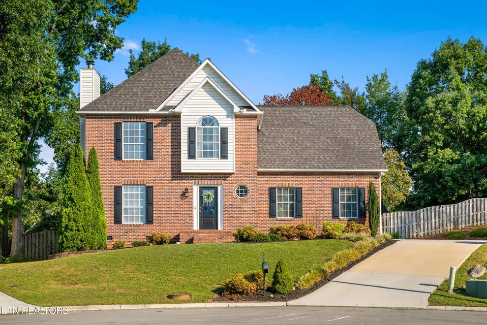 Unit for sale at 5507 Fair Oaks Lane, Knoxville, TN 37921