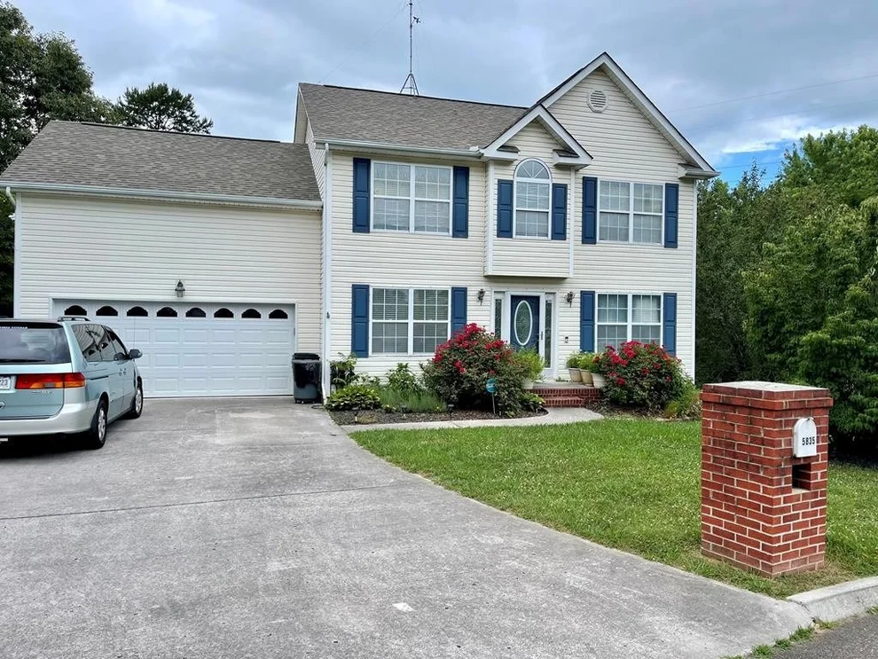 Unit for sale at 5835 San Cristebal Lane, Knoxville, TN 37921