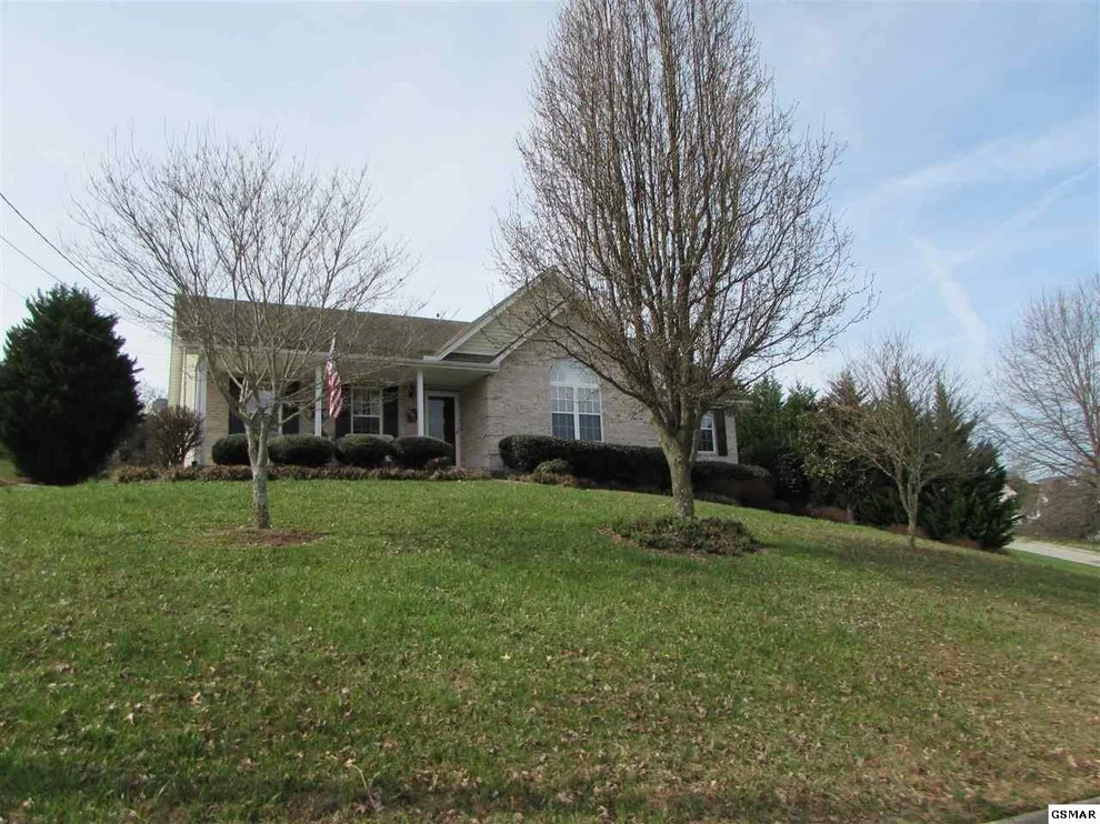 Unit for sale at 8121 W Pointe Drive, Talbott, TN 37877