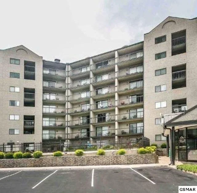 Unit for sale at 306 Baskins Creek Road, Gatlinburg, TN 37738