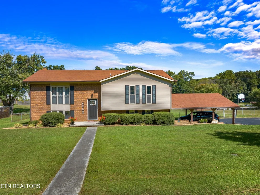 Unit for sale at 2405 Southern Drive, Morristown, TN 37814
