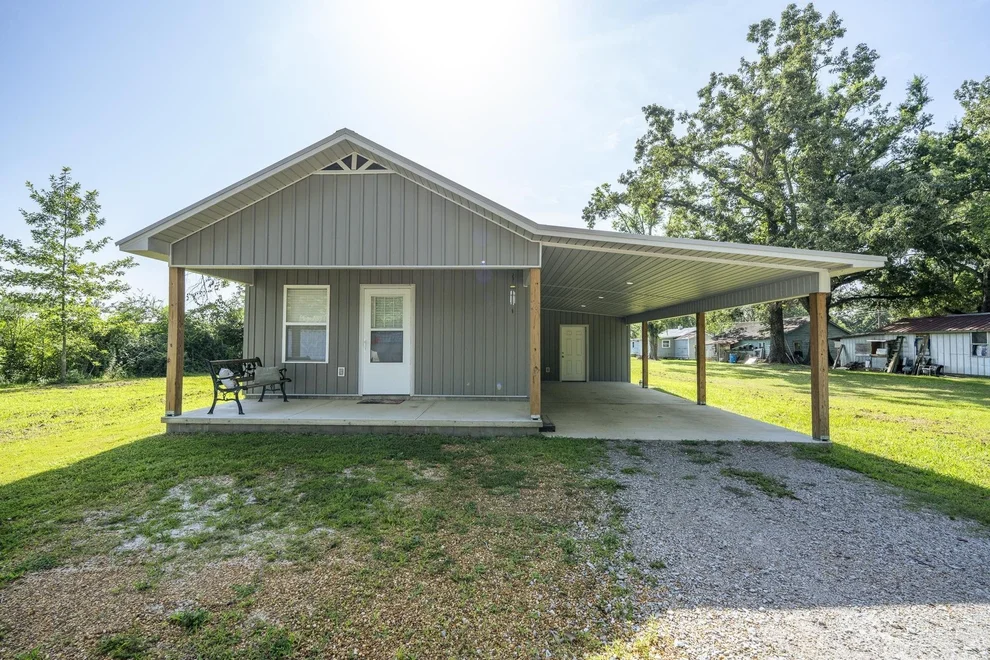 Unit for sale at 169 GEANS LN, Savannah, TN 38372