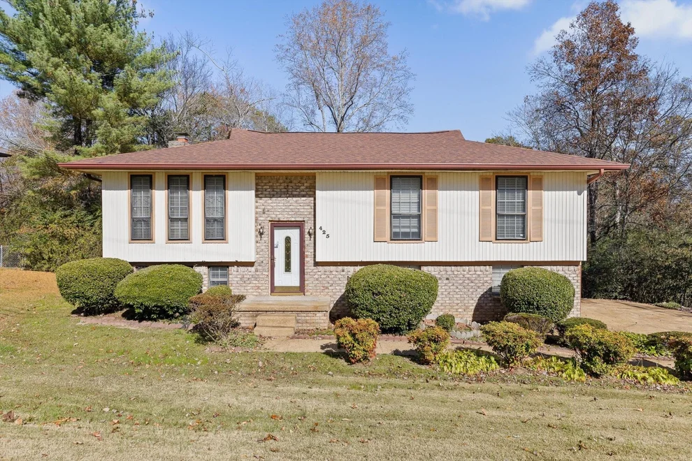 Unit for sale at 425 Stoneridge Drive, Hixson, TN 37343