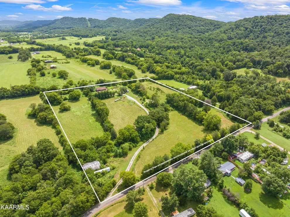 Unit for sale at 332 Rhodes Rd, New Market, TN 37820