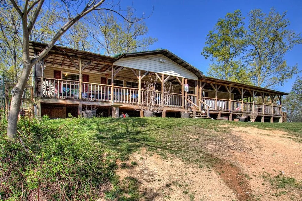 Unit for sale at 2035 Mountain Spring Way, Sevierville, TN 37876