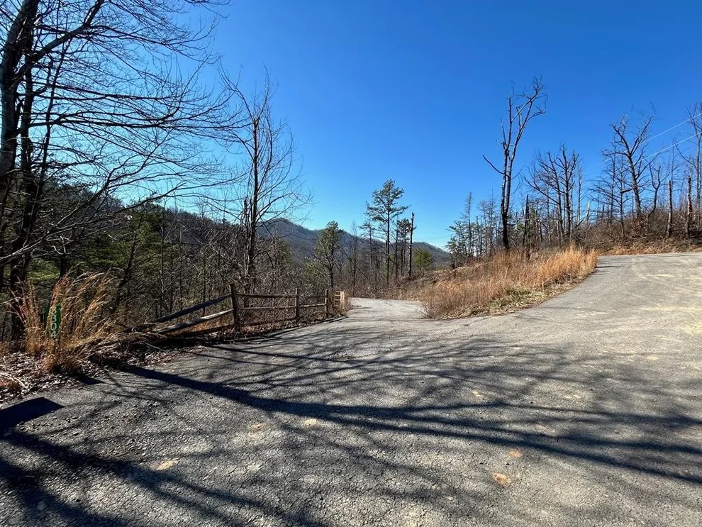 Unit for sale at 3304 Sugar Maple Loop Road, Sevierville, TN 37862