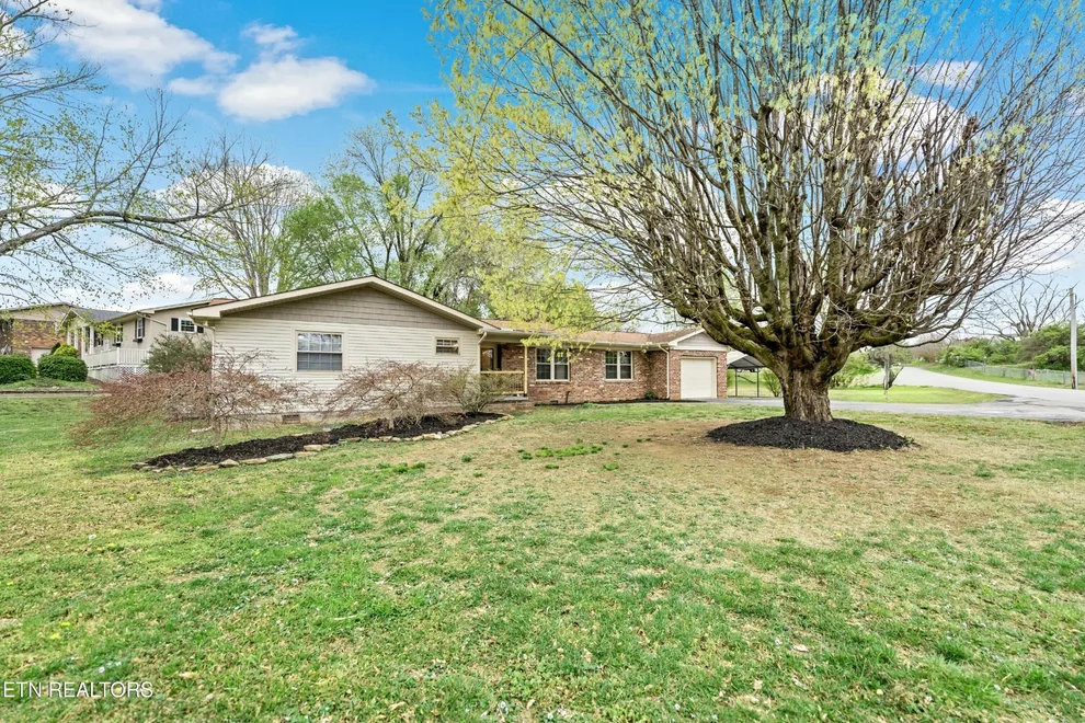 Unit for sale at 302 Westmoreland Drive, Maryville, TN 37803