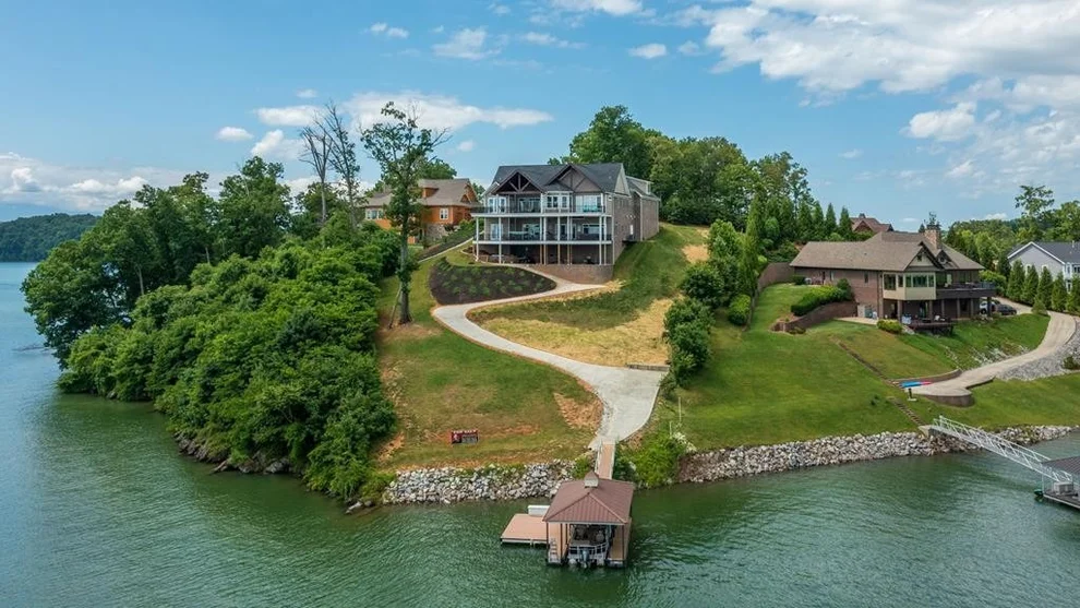Unit for sale at 2135 Majestic Circle, Dandridge, TN 37725