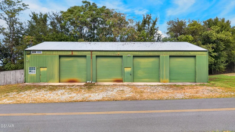 Unit for sale at 329 County Line Road, Dandridge, TN 37725