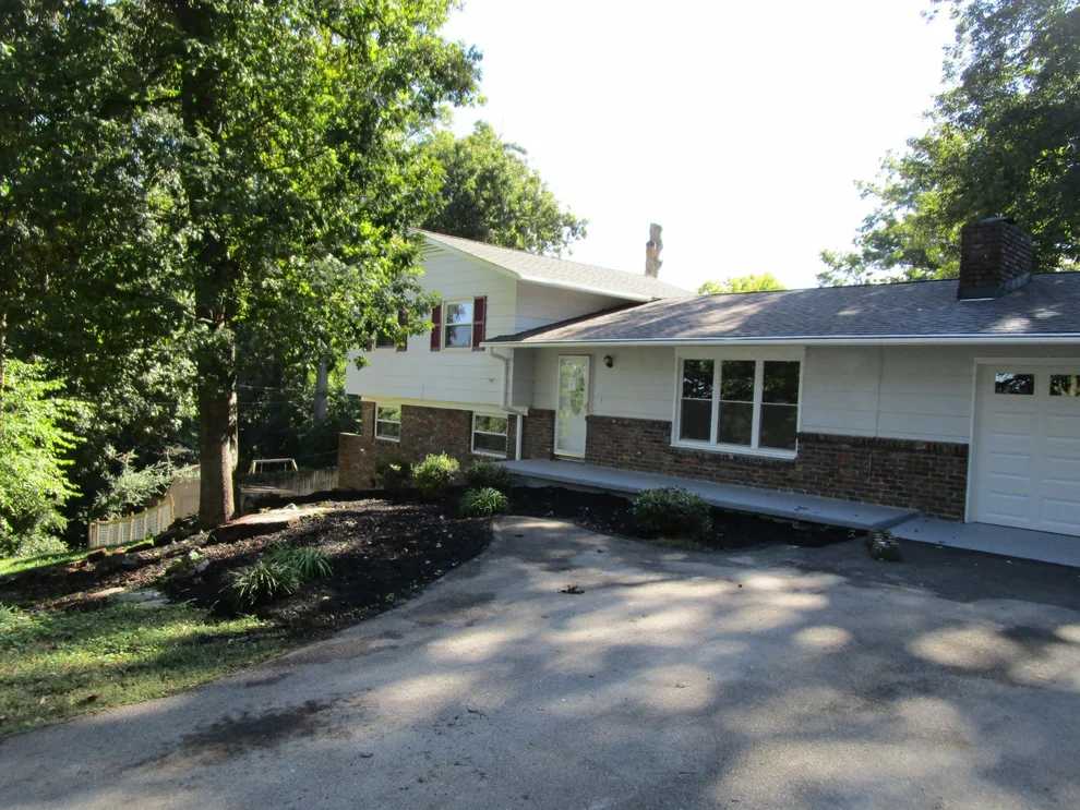 Unit for sale at 8808 Calderwood Rd, Knoxville, TN 37923