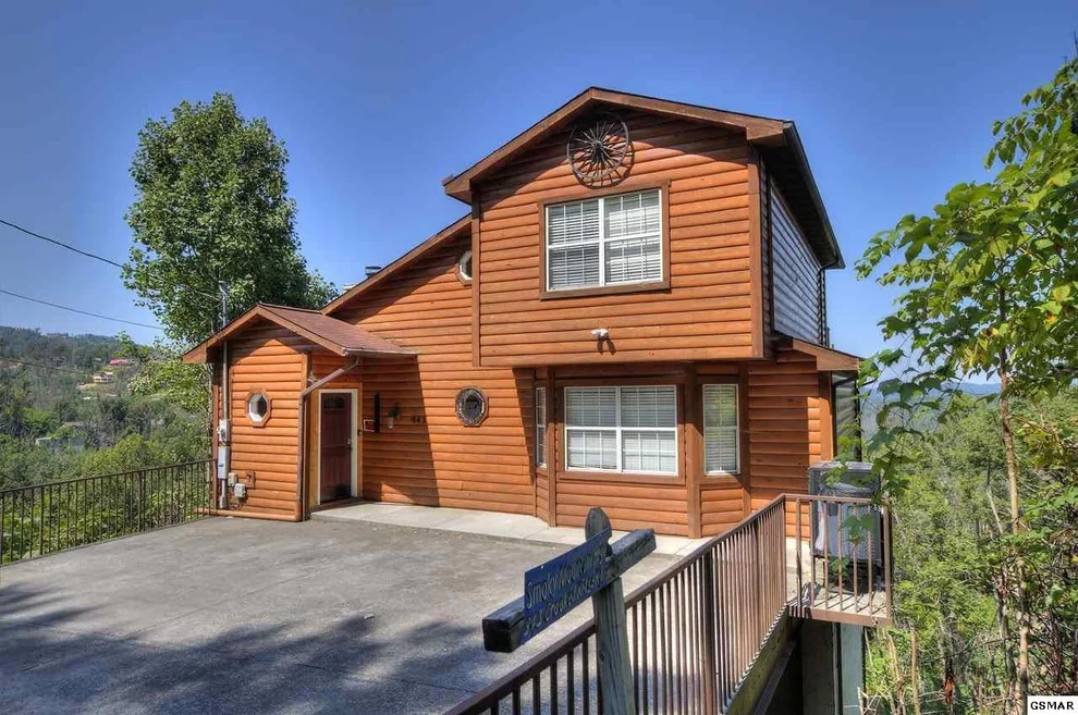 Unit for sale at 943 Crooked Ridge Road, Gatlinburg, TN 37738