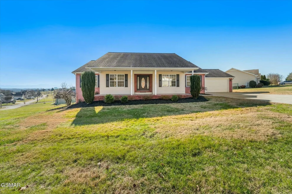 Unit for sale at 2012 Strawberry Drive, New Market, TN 37820