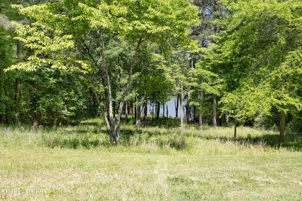 Unit for sale at 772 Wood Duck Drive, Vonore, TN 37885
