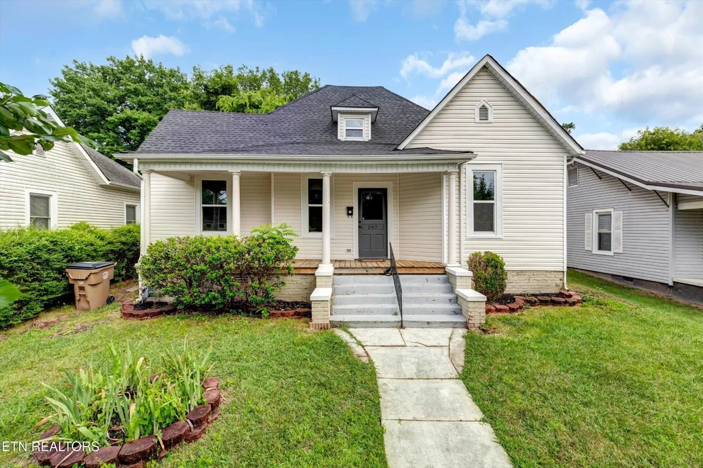 Unit for sale at 207 E Caldwell Ave, Knoxville, TN 37917