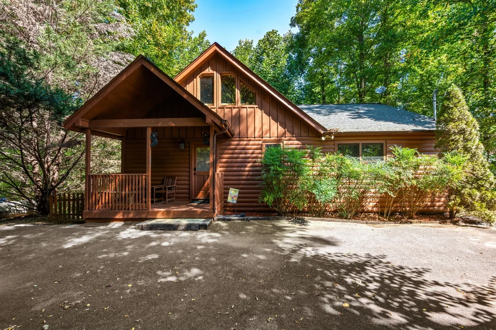 Unit for sale at 1105 Oak Court, Gatlinburg, TN 37738