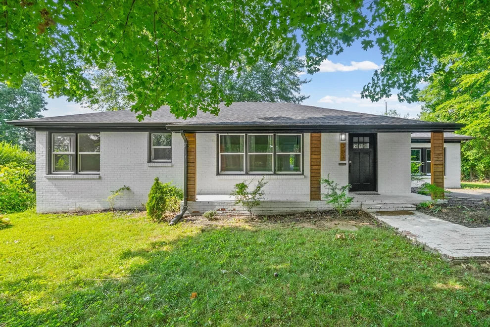 Unit for sale at 303 Jessie Ave, Hopkinsville, KY 42240