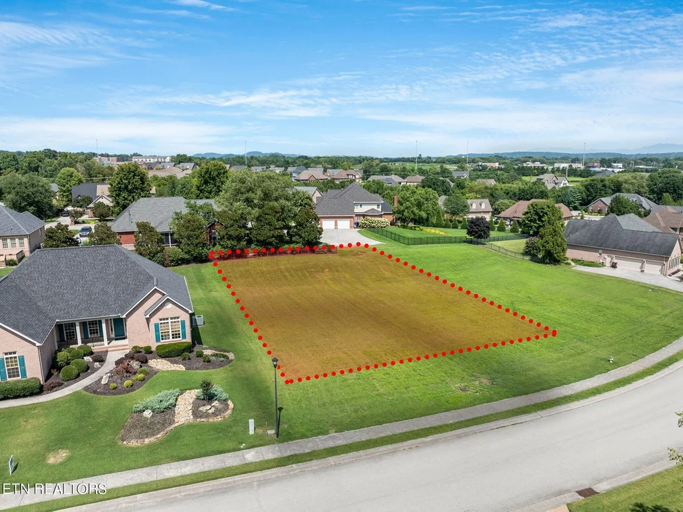 Unit for sale at 1520 Aberdeen Drive, Alcoa, TN 37701