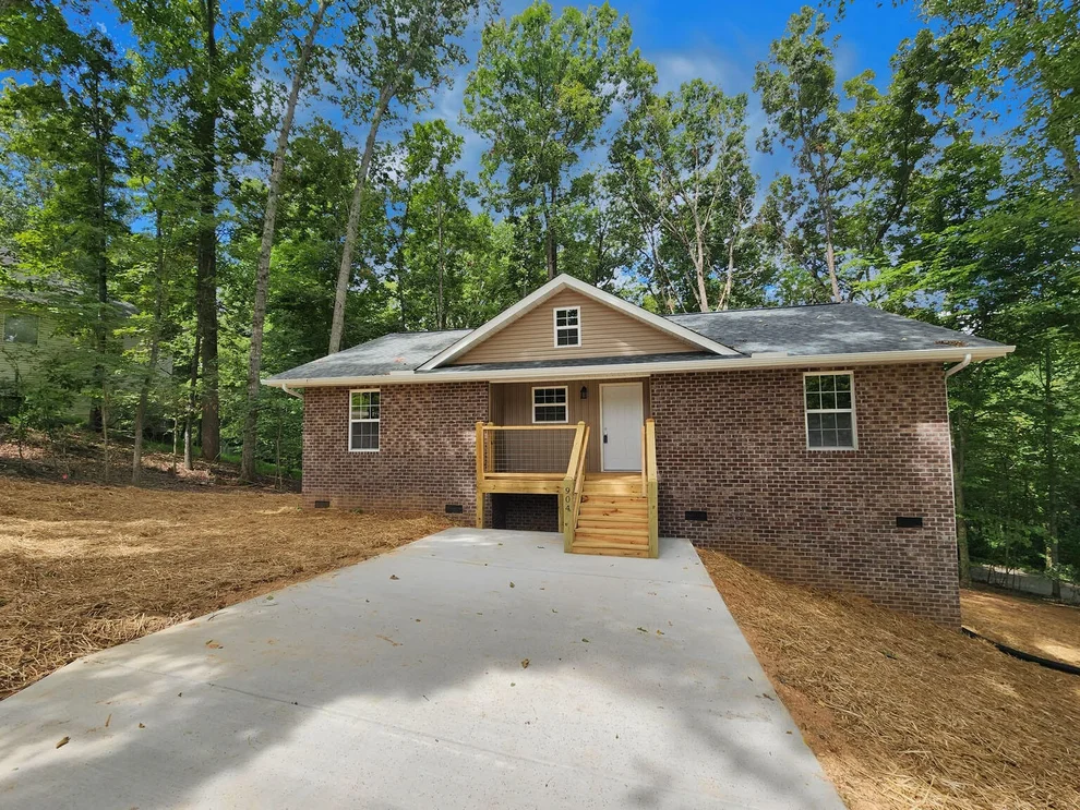 Unit for sale at 904 Eagle Nest Road, Kodak, TN 37764