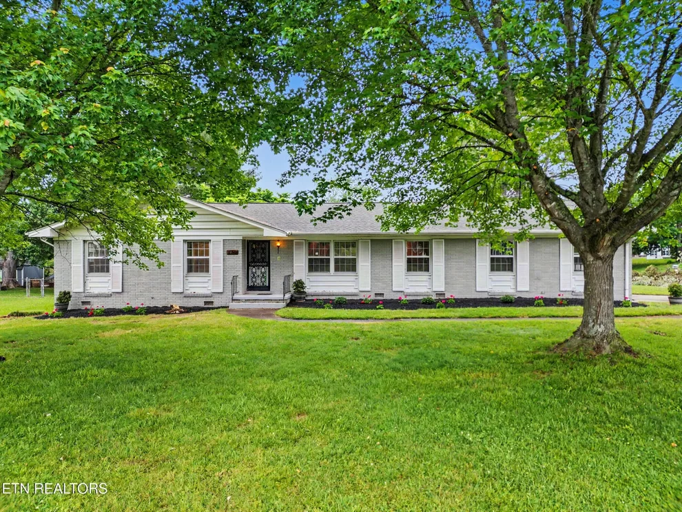 Unit for sale at 7624 Berkshire Blvd, Powell, TN 37849