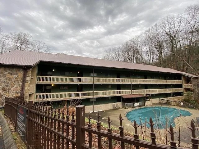 Unit for sale at 1435 Wiley Oakley Drive, Gatlinburg, TN 37738