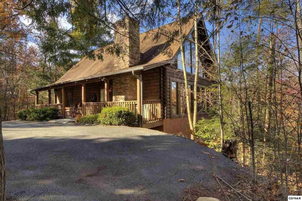 Unit for sale at 678 Kings Hills Boulevard, Pigeon Forge, TN 37863