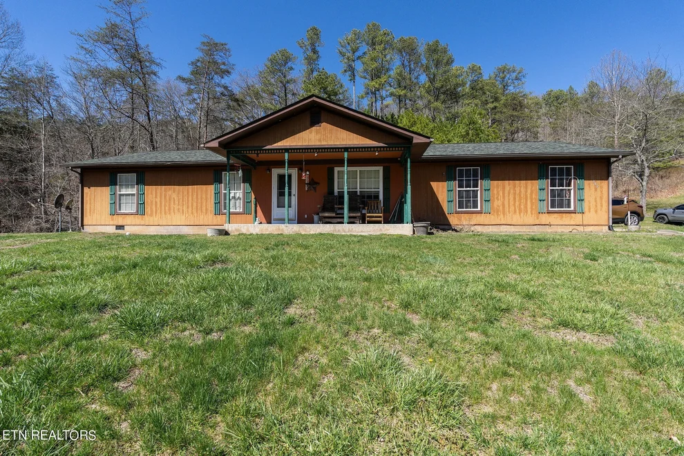 Unit for sale at 342 Elrod Falls Rd, Thorn Hill, TN 37881