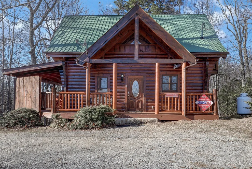 Unit for sale at 2426 N School House Gap Rd, Sevierville, TN 37876