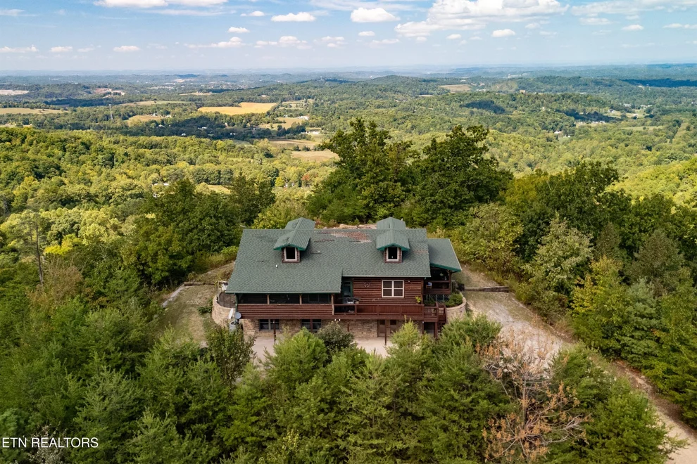 Unit for sale at 971 Critter Mountain Way, Newport, TN 37821