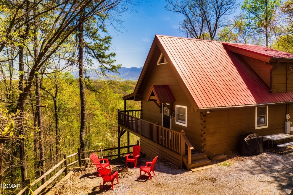 Unit for sale at 4361 Oakland Way, Gatlinburg, TN 37738