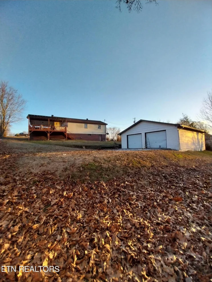 Unit for sale at 838 Rose Hill Drive, La Follette, TN 37766