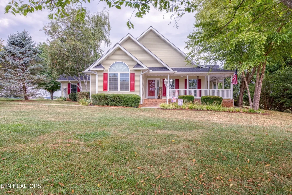 Unit for sale at 161 Florence Circle, Dandridge, TN 37725