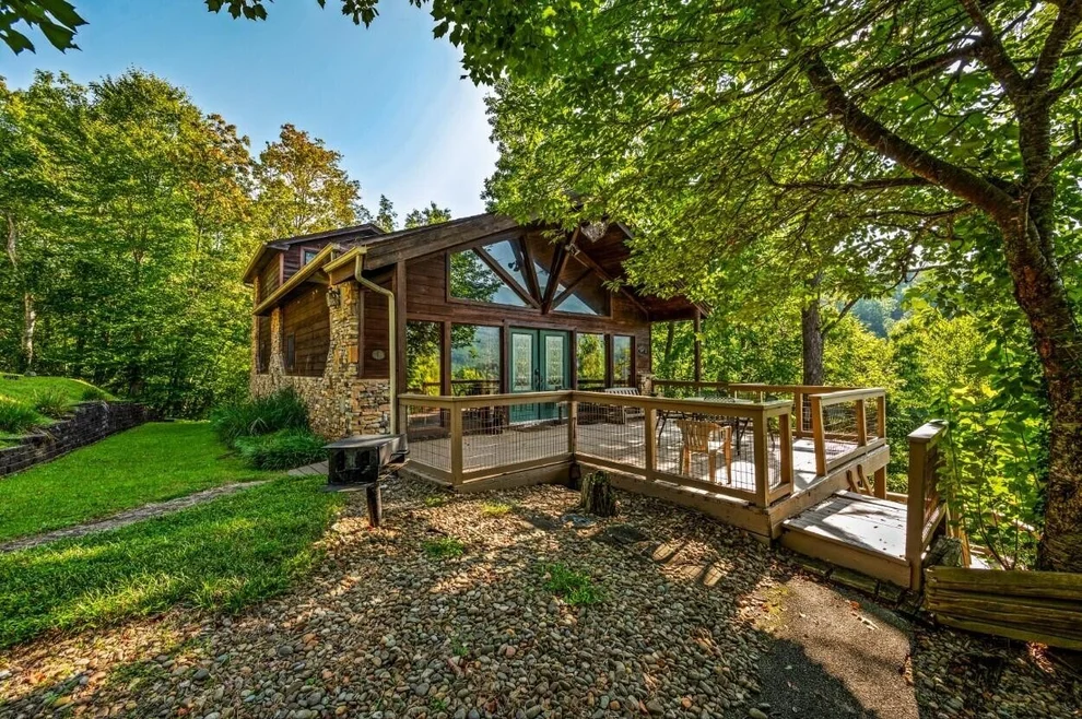 Unit for sale at 210 Rodeo Drive, Gatlinburg, TN 37738