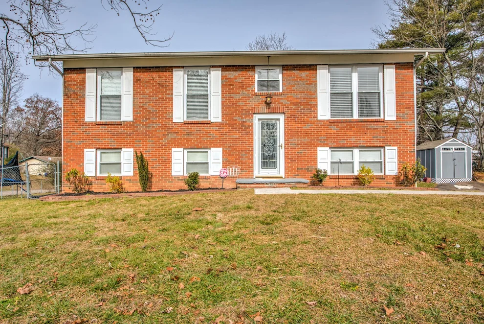 Unit for sale at 6635 Trousdale Rd, Knoxville, TN 37921