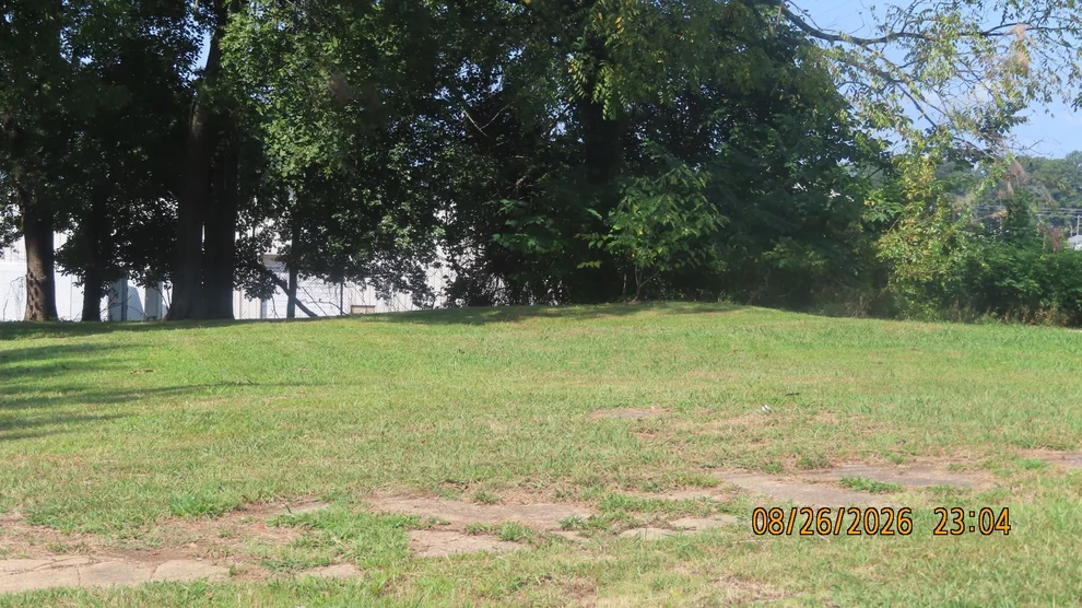 Unit for sale at 243 Oak St, Jackson, TN 38301