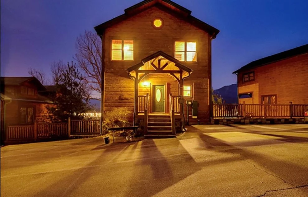 Unit for sale at 902 Parkview Point Way, Gatlinburg, TN 37738