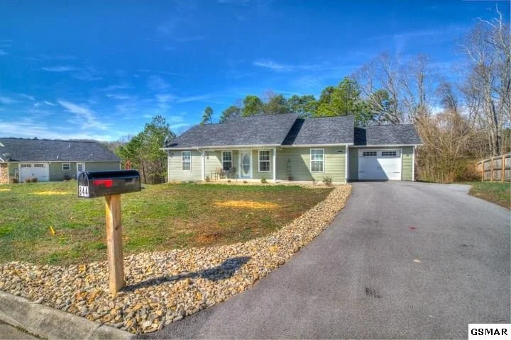 Unit for sale at 844 Quiet Oaks Way, Dandridge, TN 37725