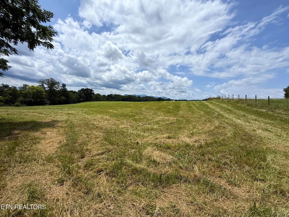 Unit for sale at 565 Highway 160, Newport, TN 37821